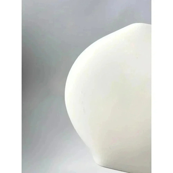 Retro Style Vintage Brustroke Patterened White Ceramic Vase - Picture 7 of 9